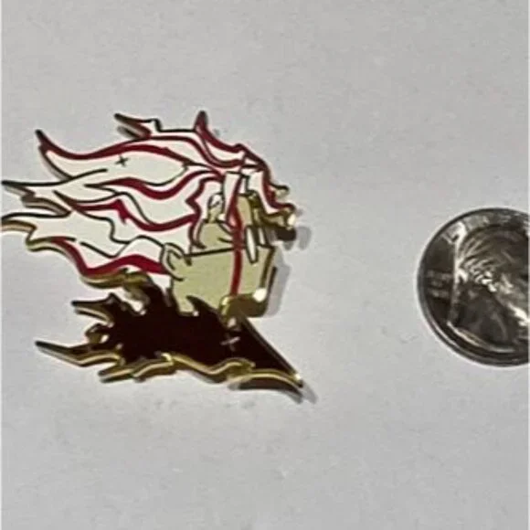 Okarun & Momo Enamel Pin Set – Dandadan Anime Couple Silhouette Gold Edition - Picture 7 of 7